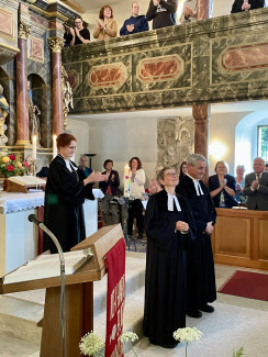 Applaus für die scheidenen Pfarrer