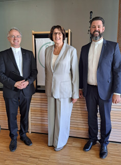 Dekan Pröbstl und Kirchenrat Thiedmann mit Schulreferentin Geipel